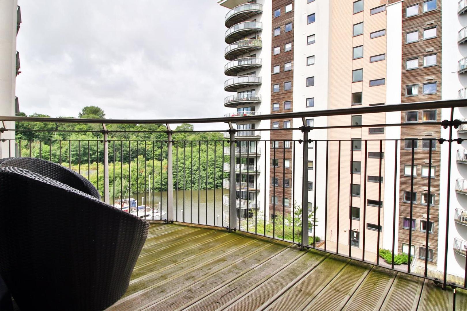 Perfect Getaway In Cardiff Marina Apartment ภายนอก รูปภาพ