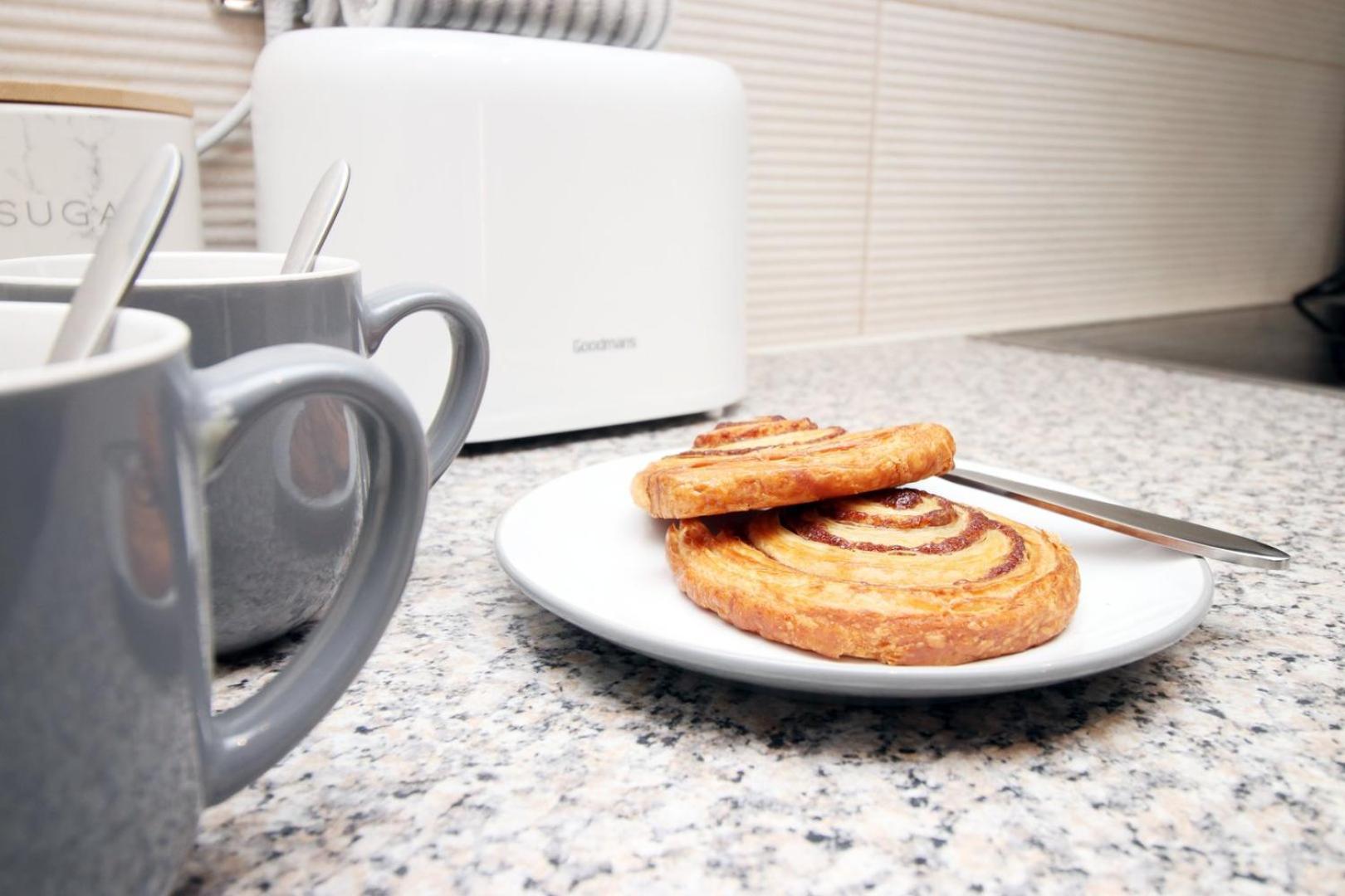 Perfect Getaway In Cardiff Marina Apartment ภายนอก รูปภาพ